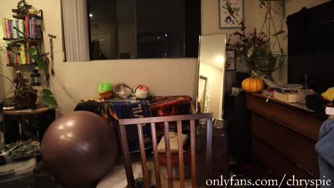 Snapshot of chrysanthulu chatting on February 1, 2026, 6:56 am Chrys online show from February 1, 2026, 6:56 am