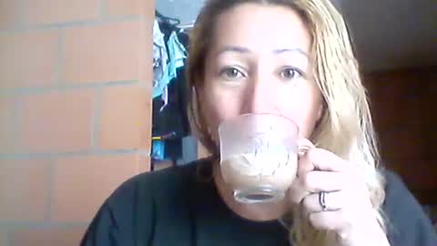 Snapshot of chrysta_12 chatting on September 19, 2025, 4:07 pm chrystal hotty online show from September 19, 2025, 4:07 pm