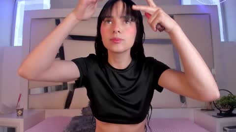 instagram chrystaljade.1 online show from November 29, 2025, 1:14 pm