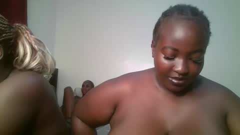 Snapshot of chubby_belle chatting on May 27, 2026, 1:57 am chubby_belle online show from May 27, 2026, 1:57 am