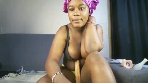Flora online show from May 10, 2026, 5:45 am