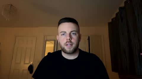 chubbybrit55 online show from December 20, 2024, 6:02 pm