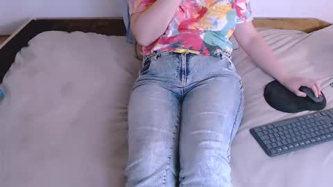 Snapshot of chubbymaia chatting on December 3, 2025, 7:45 pm Maia online show from December 3, 2025, 7:45 pm