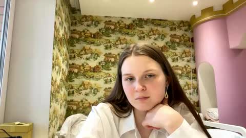 Eva online show from April 28, 2026, 2:44 pm