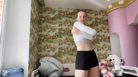 Eva online show from May 10, 2026, 12:21 pm