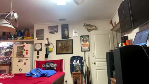 chuck354139 online show from December 8, 2024, 11:29 pm