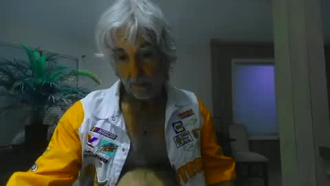 chuck354139 online show from January 5, 2025, 12:42 am