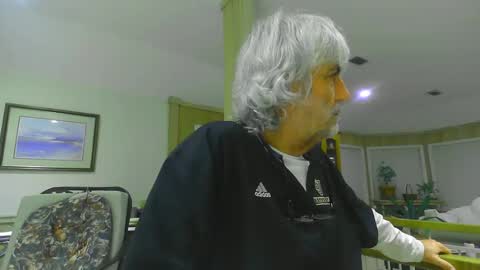 chuck354139 online show from January 10, 2025, 3:39 am