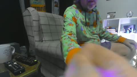 chuck354139 online show from February 1, 2025, 9:00 am