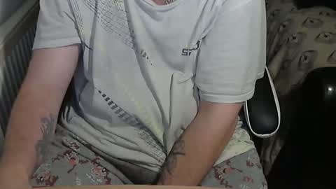 Snapshot of chunkisgreat chatting on November 11, 2025, 5:02 pm chunkisgreat online show from November 11, 2025, 5:02 pm