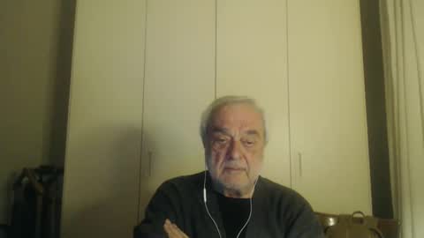 ciaoamoremio4 online show from January 3, 2025, 8:32 pm