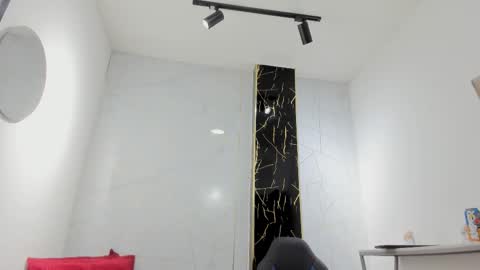 ...   ... online show from February 4, 2026, 3:01 am