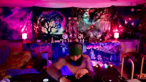 Erick Duzzit online show from July 9, 2026, 5:44 am