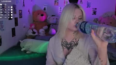 Helen and Teya online show from November 19, 2025, 11:10 am