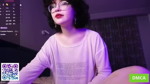 Snapshot of cinacandy chatting on April 22, 2026, 5:32 am L online show from April 22, 2026, 5:32 am