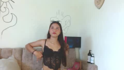 Snapshot of cinna__ chatting on October 15, 2025, 4:18 pm cinna__ online show from October 15, 2025, 4:18 pm