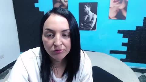 Snapshot of cinthya_dan chatting on September 18, 2025, 4:53 pm Cinthya online show from September 18, 2025, 4:53 pm