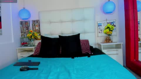 cinthya_walker1 online show from April 7, 2026, 2:50 pm