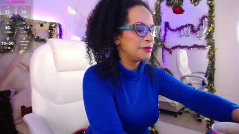 Snapshot of cintia_holms chatting on December 9, 2024, 12:19 pm Cintia online show from December 9, 2024, 12:19 pm