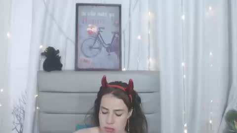 Snapshot of cintia_leon chatting on October 18, 2025, 3:42 am cintia_leon online show from October 18, 2025, 3:42 am