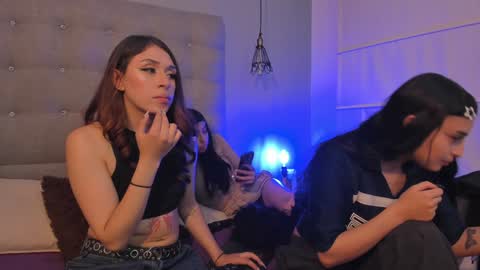 Snapshot of cintya_kors chatting on December 20, 2024, 3:25 am Cintya online show from December 20, 2024, 3:25 am