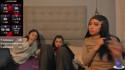 Snapshot of cintya_kors chatting on December 20, 2024, 9:32 am Cintya online show from December 20, 2024, 9:32 am