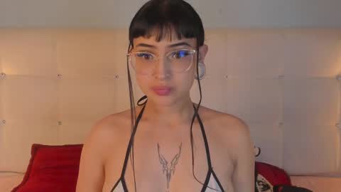 Snapshot of cintya_kors chatting on February 26, 2025, 9:37 pm Cintya online show from February 26, 2025, 9:37 pm