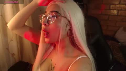 Snapshot of cintya_kors chatting on February 17, 2026, 11:11 pm Cintya online show from February 17, 2026, 11:11 pm