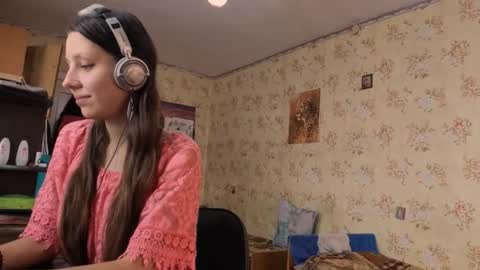 Lisa Salivan online show from November 1, 2025, 6:15 am