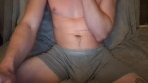 Snapshot of circumsizedbandit chatting on September 18, 2025, 2:35 am circumsizedbandit online show from September 18, 2025, 2:35 am