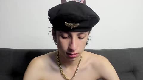 Snapshot of cirosky_elchicopolla chatting on December 20, 2025, 3:57 am cirosky_elchicopolla online show from December 20, 2025, 3:57 am