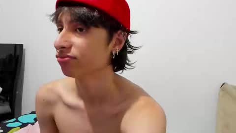 Snapshot of cirosky_elchicopolla chatting on January 8, 2026, 4:04 am cirosky_elchicopolla online show from January 8, 2026, 4:04 am