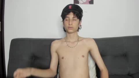 Snapshot of cirosky_elchicopolla chatting on January 12, 2026, 3:45 am cirosky_elchicopolla online show from January 12, 2026, 3:45 am