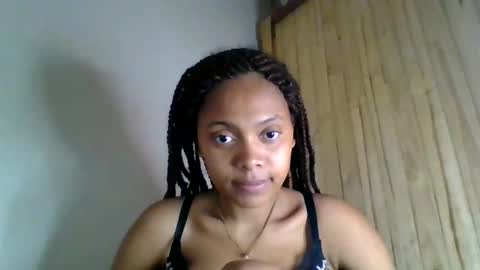 Snapshot of ckamilla45 chatting on October 3, 2025, 4:09 am ckamilla45 online show from October 3, 2025, 4:09 am