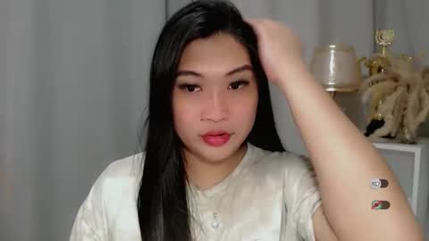 CLAIRE online show from May 3, 2026, 6:25 pm