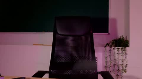 Claire online show from May 28, 2026, 2:47 pm