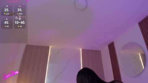 clairemillerx online show from March 19, 2026, 8:24 pm