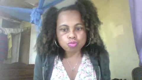 Snapshot of clairette9794 chatting on June 8, 2026, 7:36 pm clairette9794 online show from June 8, 2026, 7:36 pm