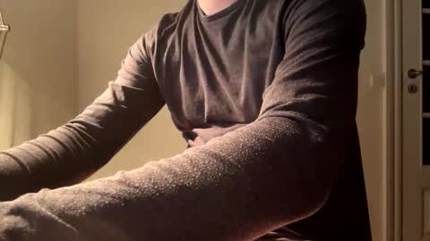 Snapshot of clamshive7 chatting on November 10, 2025, 5:12 pm clamshive7 online show from November 10, 2025, 5:12 pm