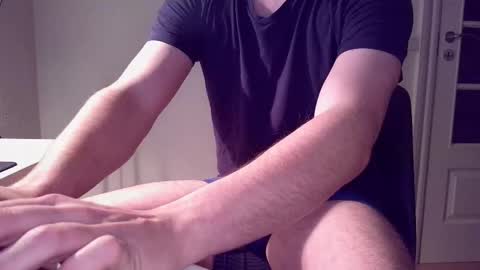 Snapshot of clamshive7 chatting on December 2, 2025, 9:10 pm clamshive7 online show from December 2, 2025, 9:10 pm