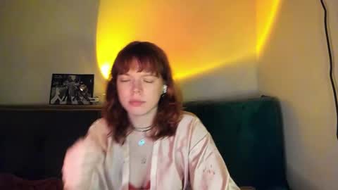 Snapshot of clancyosbourne chatting on December 5, 2024, 1:03 am Clancy online show from December 5, 2024, 1:03 am