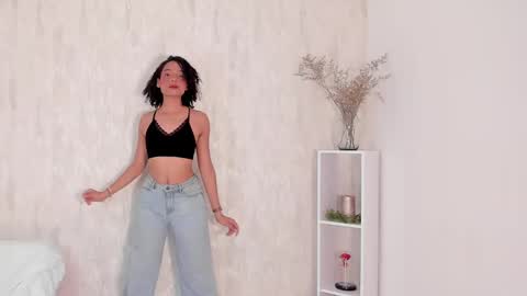 Snapshot of clara_tenssio chatting on January 9, 2025, 9:16 am Clara online show from January 9, 2025, 9:16 am