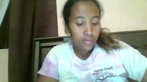 Clarah0123 online show from October 4, 2025, 7:56 pm