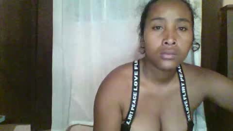 Clarah0123 online show from October 20, 2025, 7:14 pm
