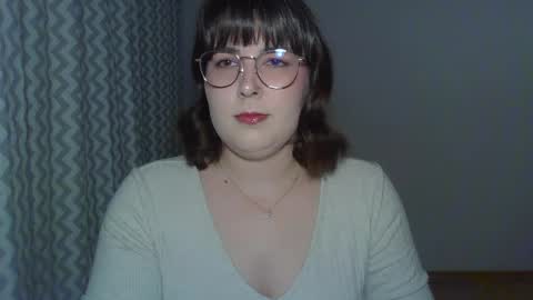 Snapshot of claralovely chatting on April 9, 2026, 5:40 pm Clara online show from April 9, 2026, 5:40 pm
