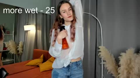 Claire online show from March 7, 2025, 12:34 pm