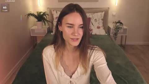 Claire online show from September 19, 2025, 1:23 pm