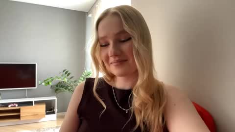 Snapshot of clarisaprentice chatting on April 28, 2026, 5:23 am Kristie online show from April 28, 2026, 5:23 am