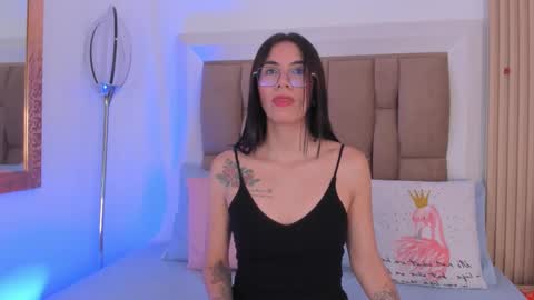 Snapshot of clarisse28 chatting on February 14, 2026, 7:10 pm Mistress Clarisse online show from February 14, 2026, 7:10 pm