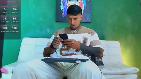 Snapshot of clark__ken chatting on March 20, 2026, 8:03 pm Juanpaindependent model online show from March 20, 2026, 8:03 pm
